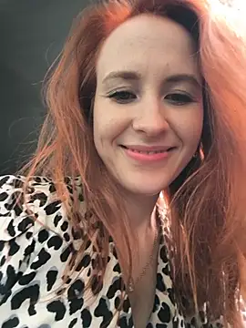 LeonaFoxx