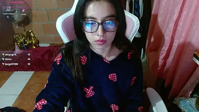 Maggie_Fox3 live cam on StripChat