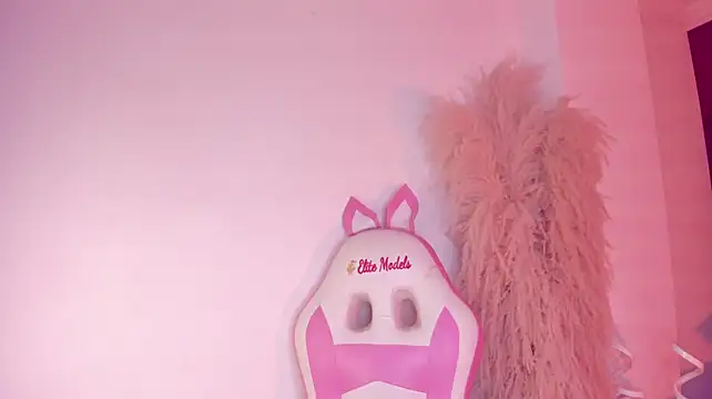 CristineRainn_