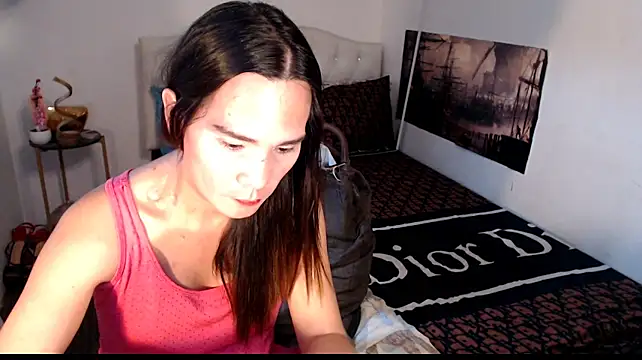 NinaDOM4CUM webcam