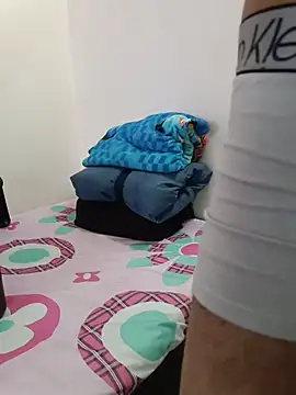 Aron_Baylor live cam on StripChat