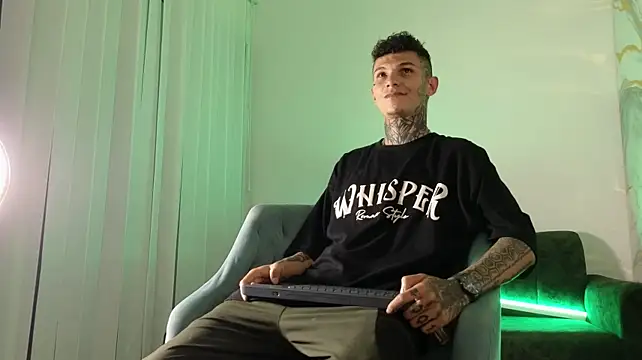 Paulo_527 live cam on StripChat