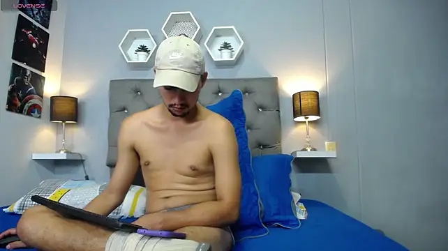 xxx_thesupercum_ live cam on StripChat