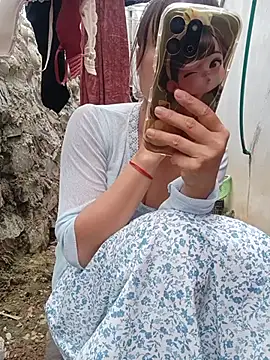 Linda-yiyi webcam