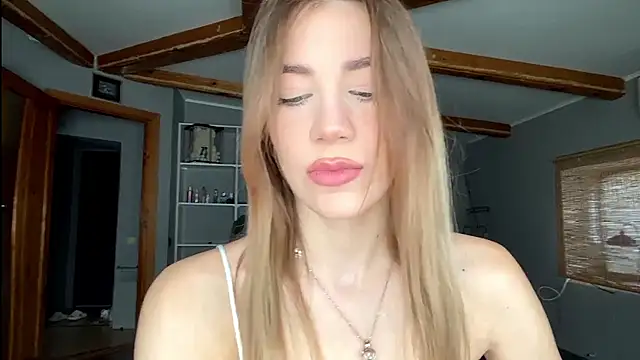 simmisweet live cam on StripChat