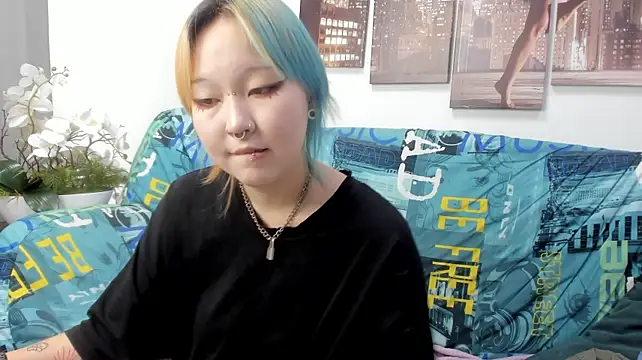 Cute__Kiko live cam on StripChat