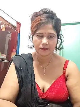 Rose-24 live cam on StripChat
