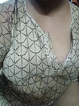 Ivy-09 live cam on StripChat