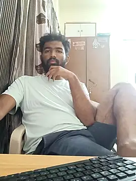 nick05inch live cam on StripChat