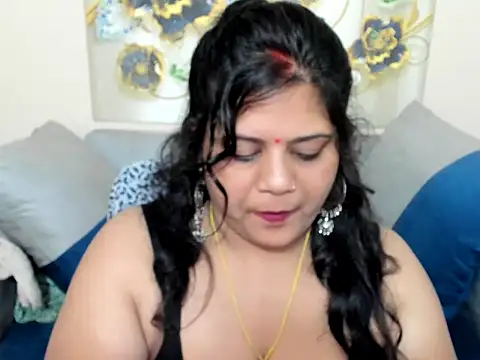misssoniya3 live cam on StripChat