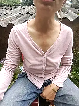 mary-cor live cam on StripChat