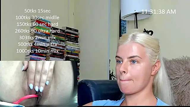 queenofthenighttt live cam on StripChat