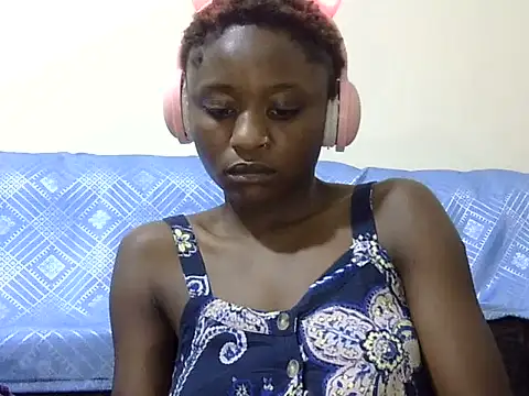 sweet_caci live cam on StripChat