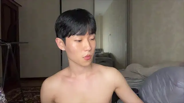 Brian_Stars live cam on StripChat