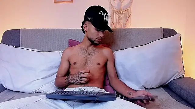 Thiagoferreti live sex cam