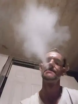 Hungwell1515 live sex cam