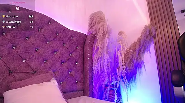 Amara_Davis1 live cam on StripChat
