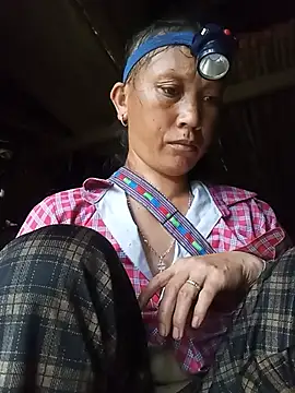 Heli_pusy live cam on StripChat