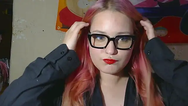 LolaSweetAngel live cam on StripChat