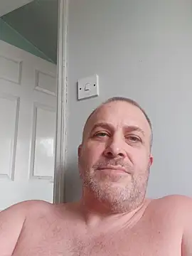 NeilDowne live cam on StripChat