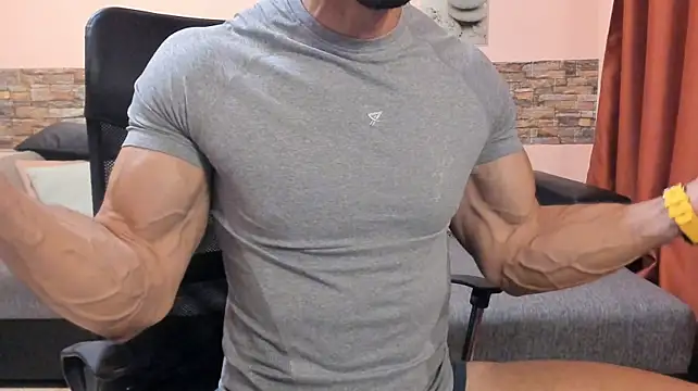 HotHunkTrainer avatar