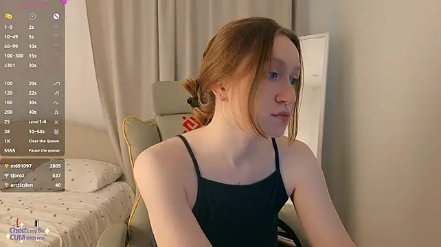 mowalova live cam on StripChat