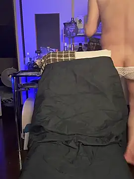 SaneService9 live cam on StripChat