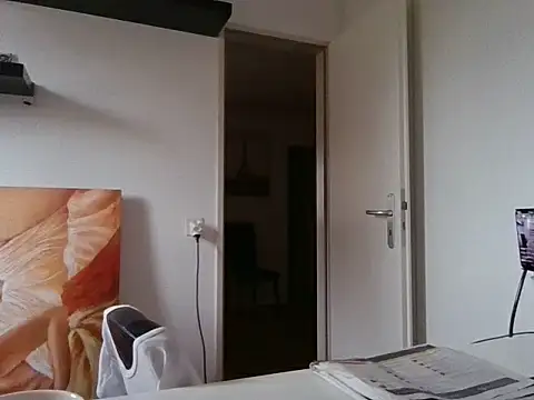 alpha-hunk live cam on StripChat