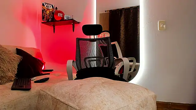 LiamReigns_ live cam on StripChat