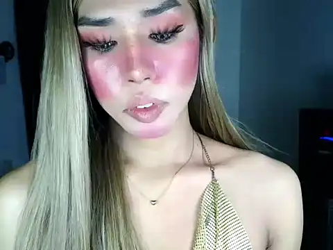 hotfuckingprincess live cam on StripChat