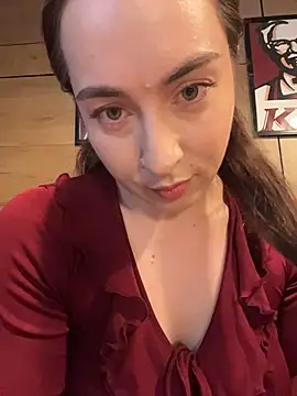 Holly_Play