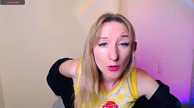 AmandaSell live cam on StripChat