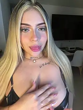 MiaWhitePink_