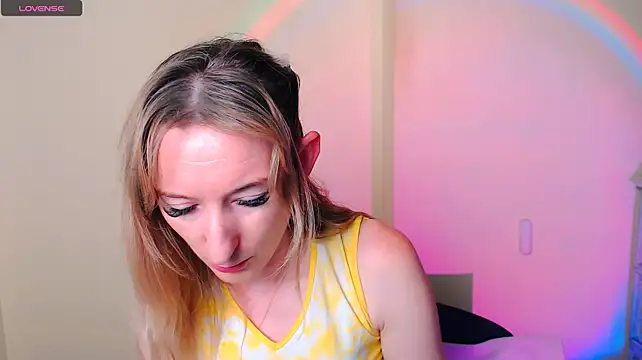 AmandaSell live cam on StripChat