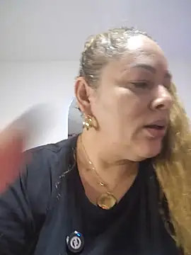 SluttyMilf79