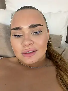 MonicaWestt
