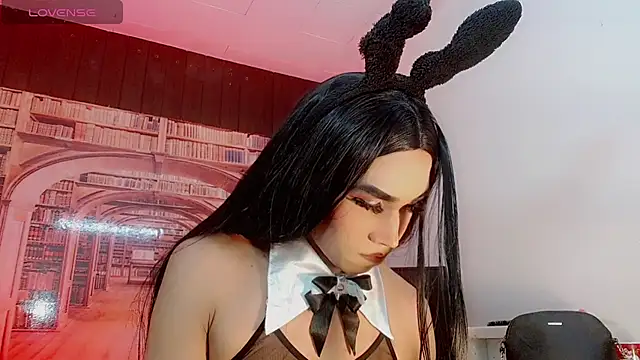 Michell_luxe live cam on StripChat