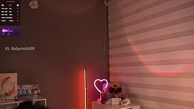 Babymishi live cam on StripChat