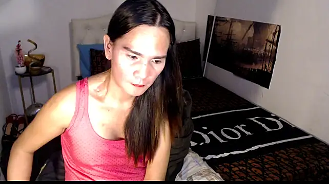 NinaDOM4CUM webcam