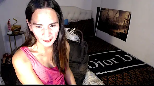 NinaDOM4CUM webcam