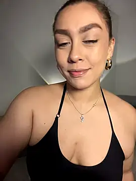 Im_sophiie webcam