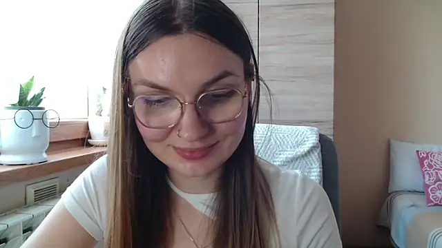 LooveELLYx webcam