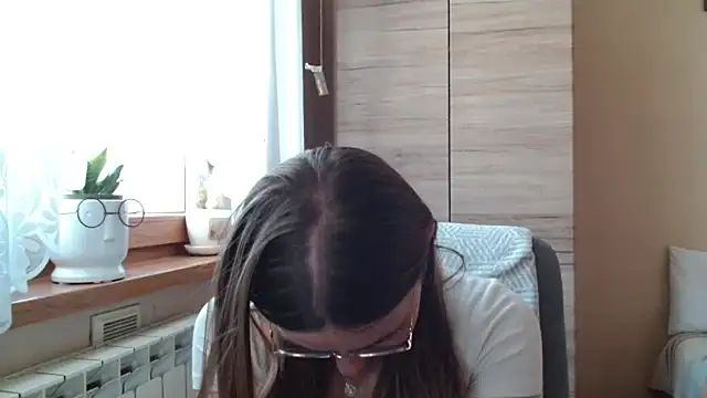 LooveELLYx webcam