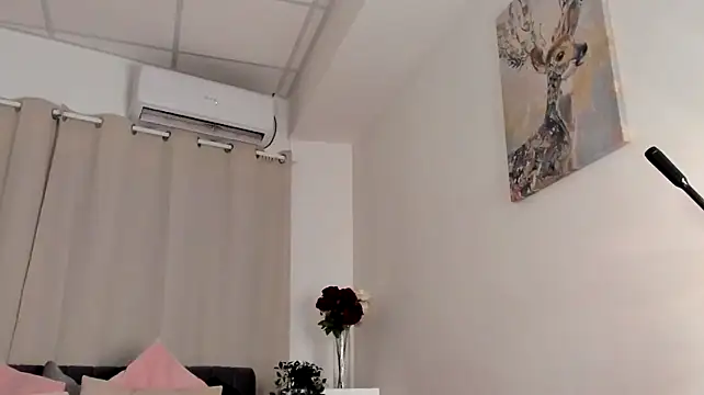 Divine_Madeleine