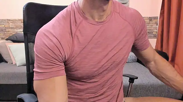 HotHunkTrainer live cam on StripChat