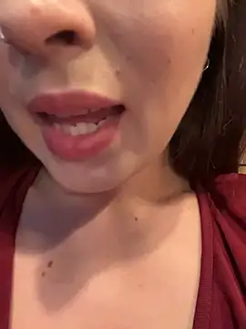 Holly_Play webcam