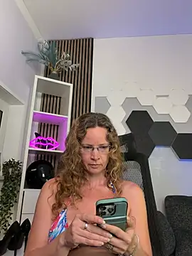 AnnikaRose live cam