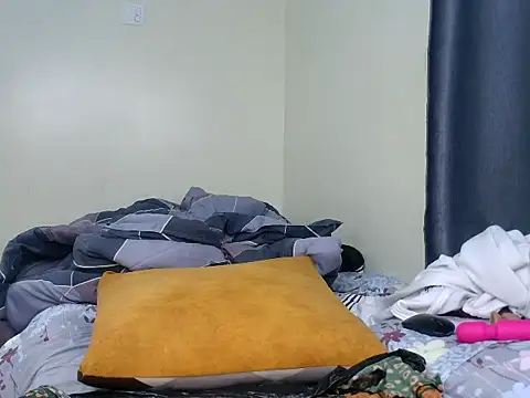 pretty_naughty_tits