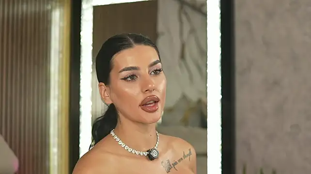 AmyBlair live sex cam