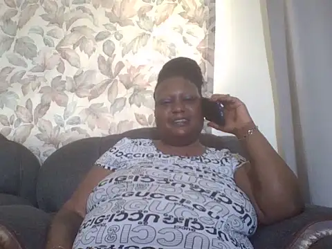 fat_ebonyqueen webcam